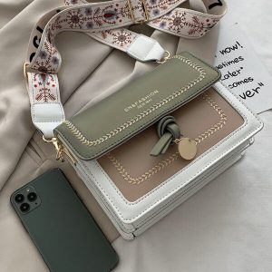 Cartera mini con solapa