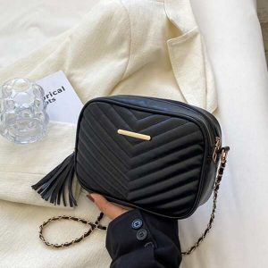 Bolso cuadrado mini con fleco